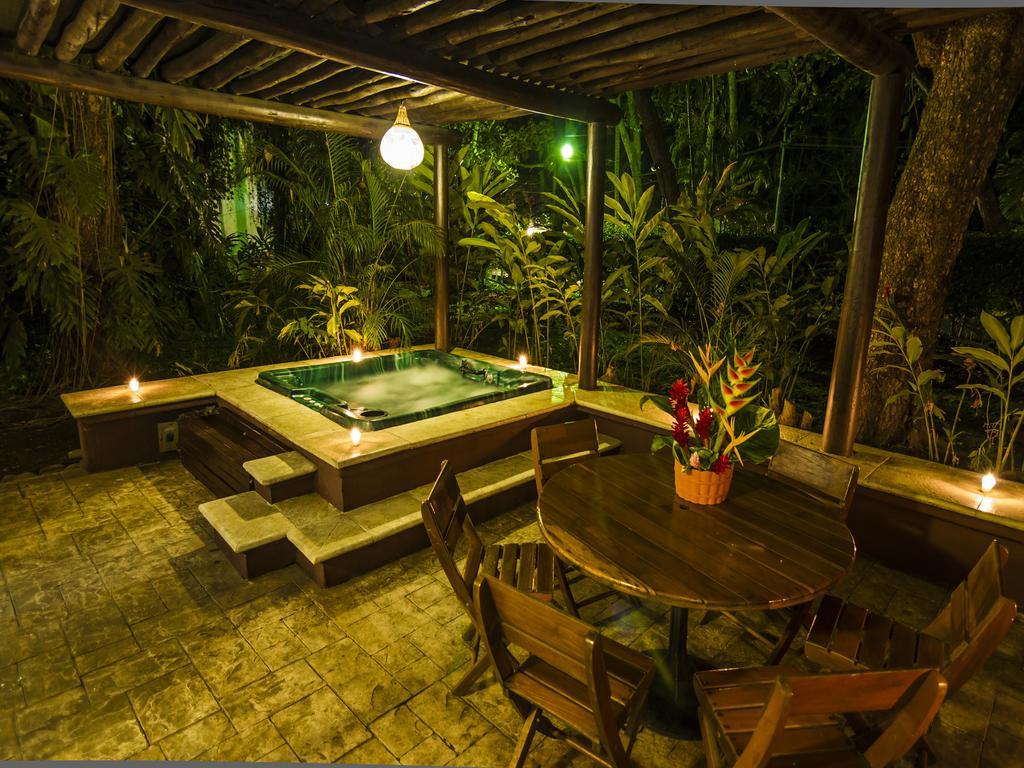 Hotel Soleil Pacifico Chulamar エクステリア 写真