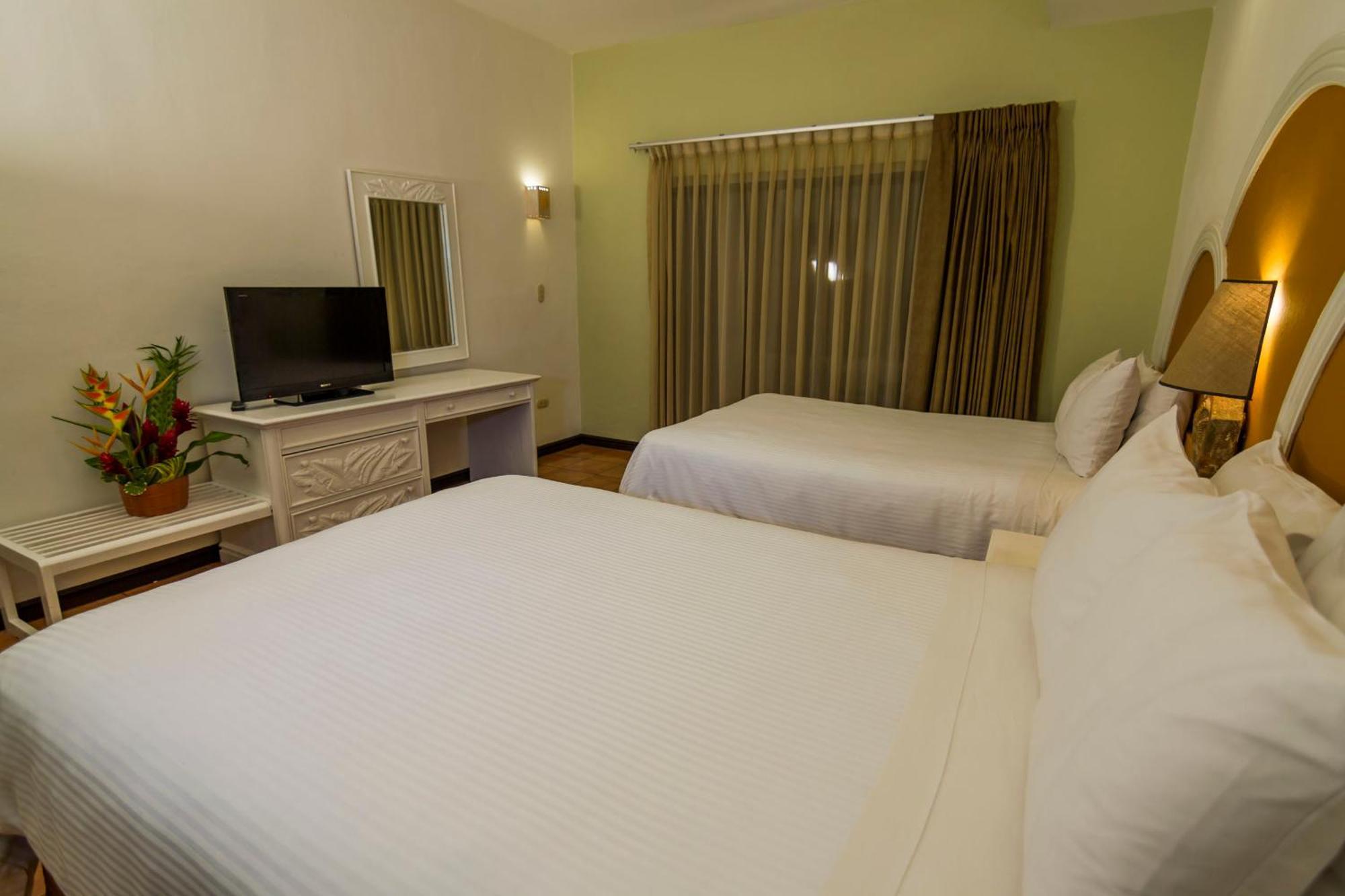 Hotel Soleil Pacifico Chulamar エクステリア 写真