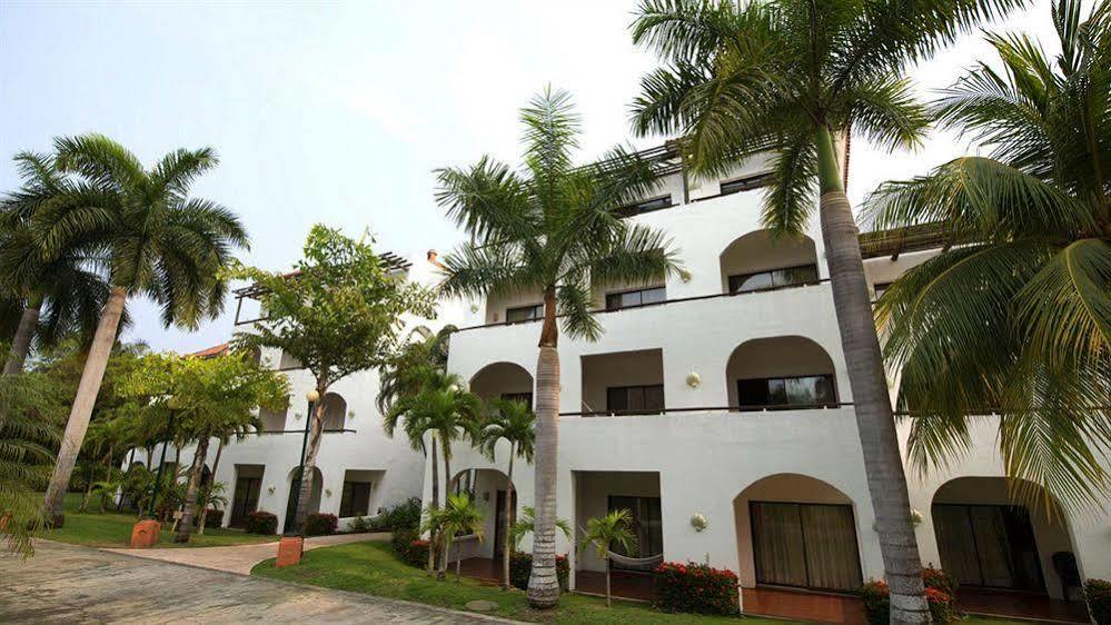 Hotel Soleil Pacifico Chulamar エクステリア 写真
