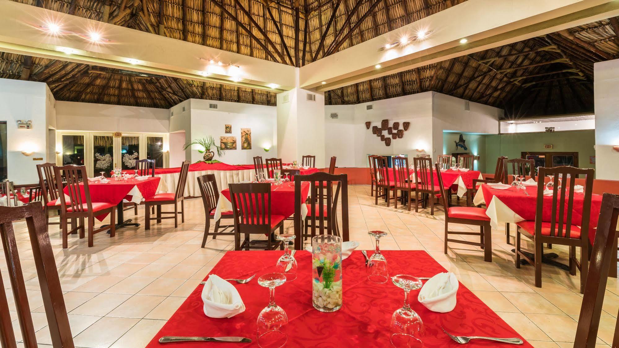 Hotel Soleil Pacifico Chulamar エクステリア 写真