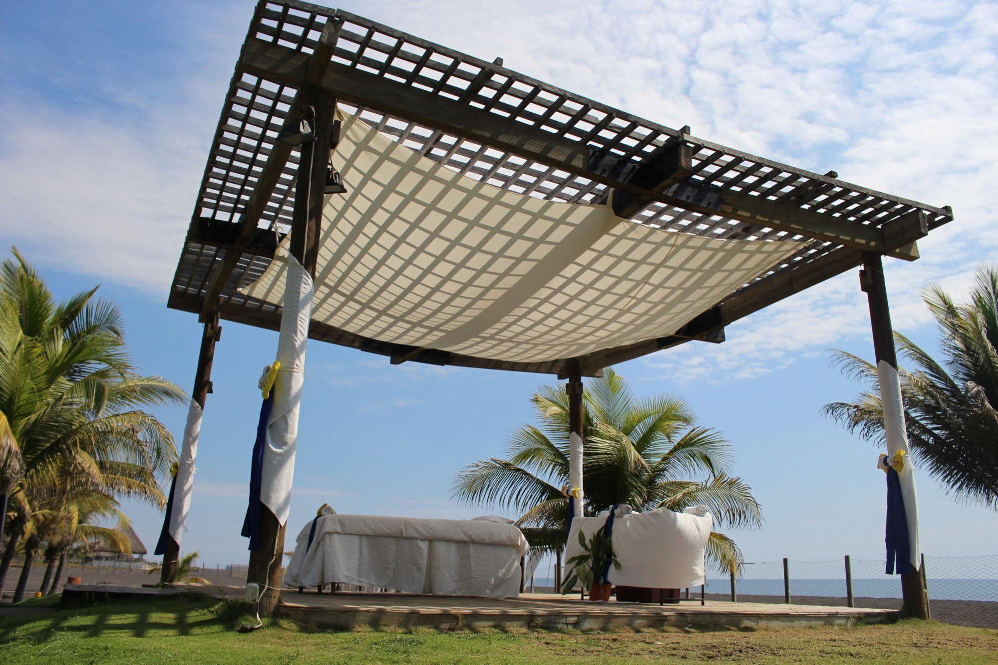 Hotel Soleil Pacifico Chulamar エクステリア 写真