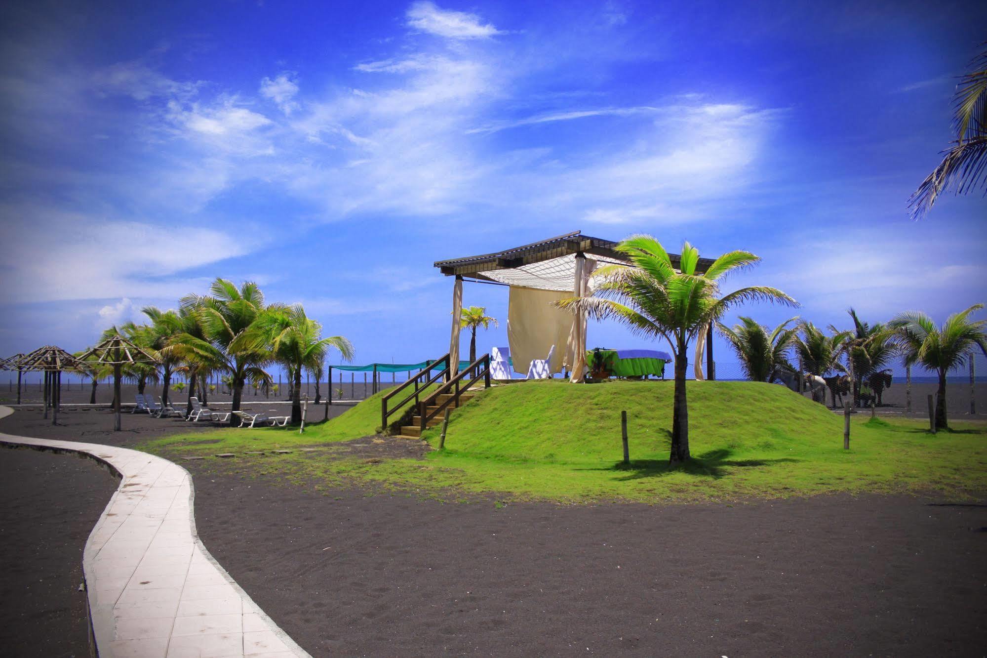 Hotel Soleil Pacifico Chulamar エクステリア 写真